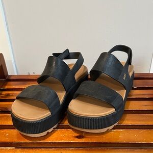 Reef Black and Tan Platform Sandals